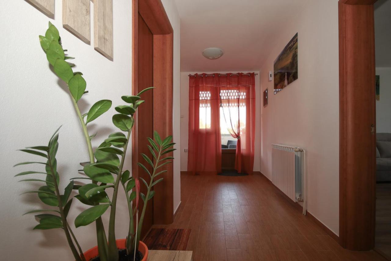Apartman Lucija & Luka Otocac Exterior photo