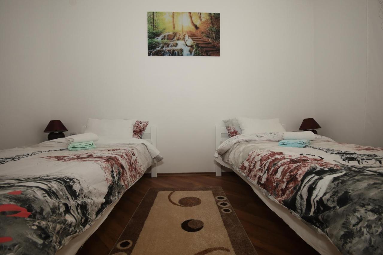 Apartman Lucija & Luka Otocac Exterior photo